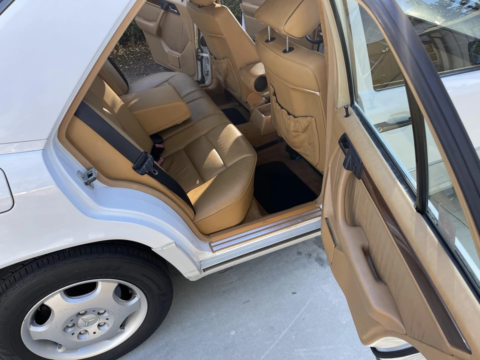 1990 Mercedes-Benz W124 E-Class - Image 28 of 31