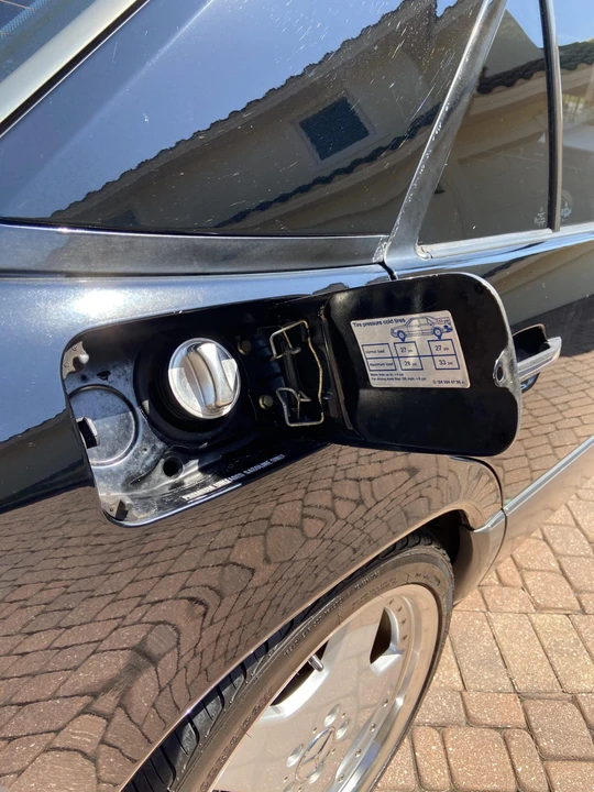1990 Mercedes-Benz W124 E-Class - Image 27 of 31
