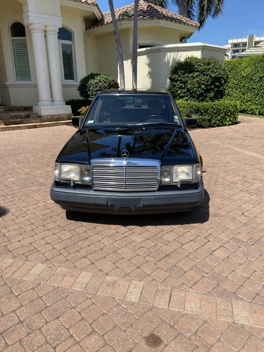 1990 Mercedes-Benz W124 E-Class - Image 14 of 31