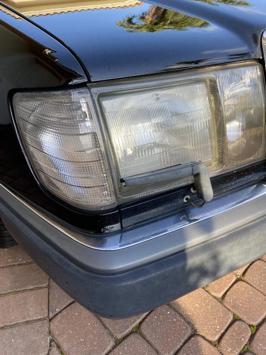 1990 Mercedes-Benz W124 E-Class - Image 30 of 31