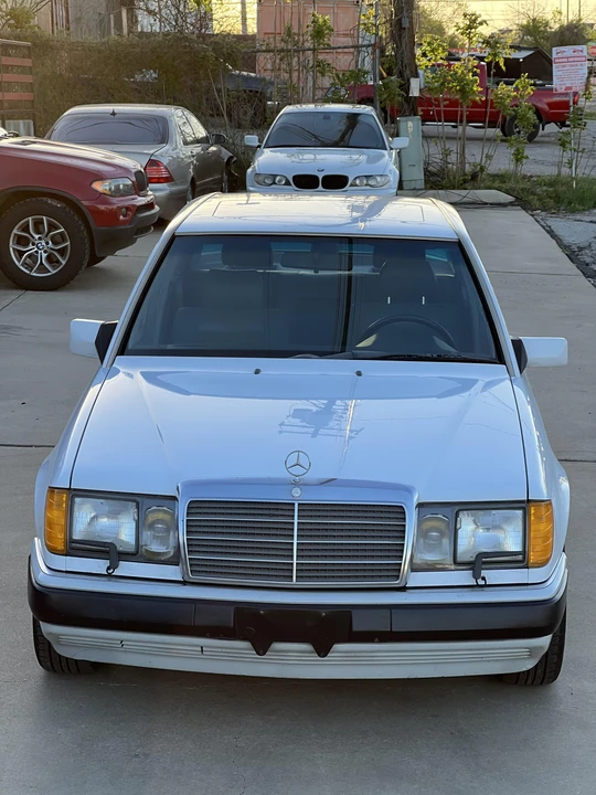 1990 Mercedes-Benz W124 E-Class - Image 7 of 31