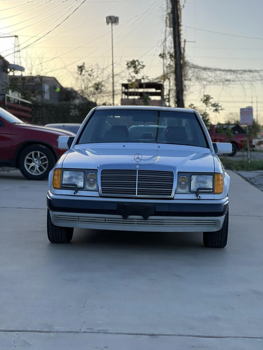 1990 Mercedes-Benz W124 E-Class - Image 6 of 31