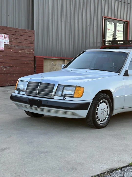 1990 Mercedes-Benz W124 E-Class - Image 16 of 31