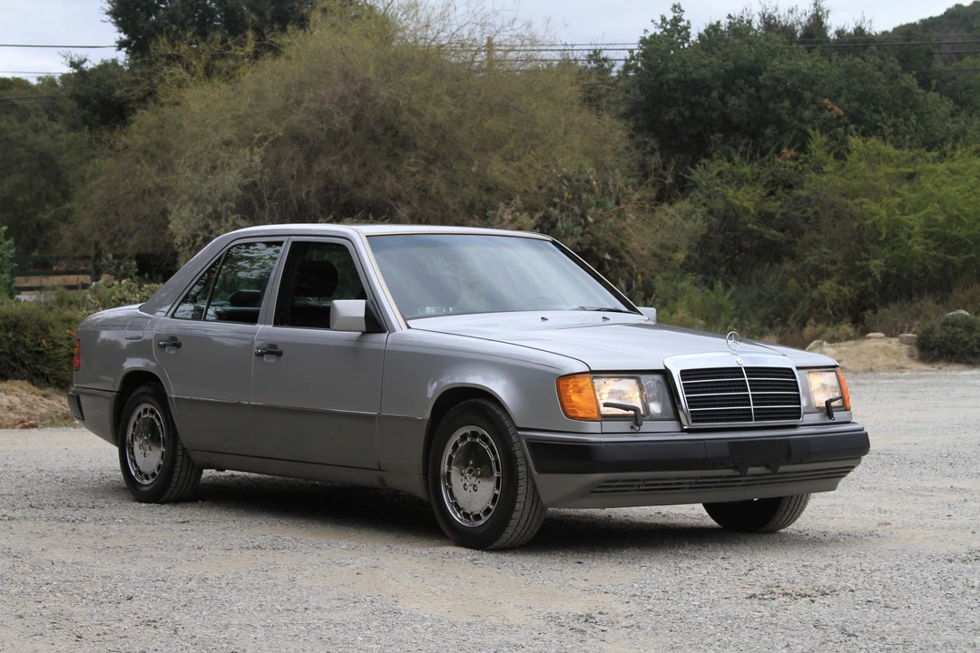 1990 Mercedes-Benz W124 E-Class - Image 24 of 31