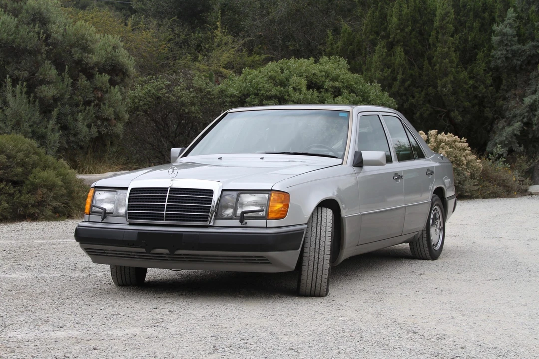 1990 Mercedes-Benz W124 E-Class - Image 3 of 31
