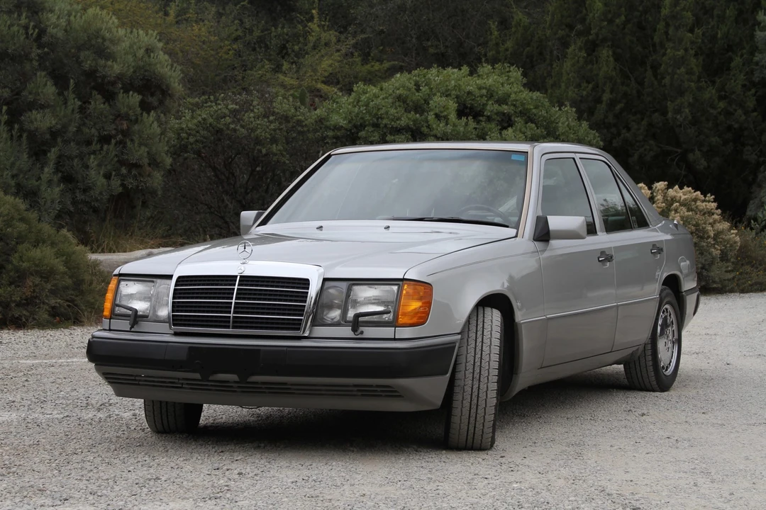 1990 Mercedes-Benz W124 E-Class - Image 4 of 31