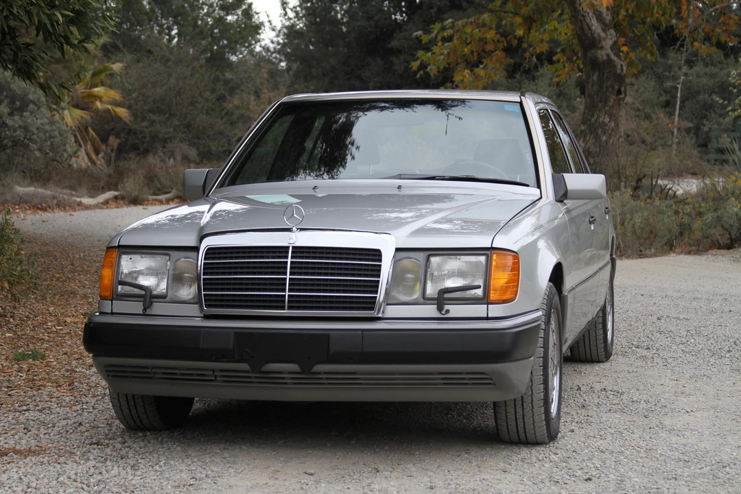 1990 Mercedes-Benz W124 E-Class - Image 31 of 31