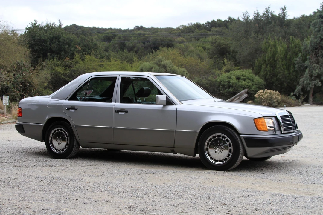 1990 Mercedes-Benz W124 E-Class - Image 22 of 31