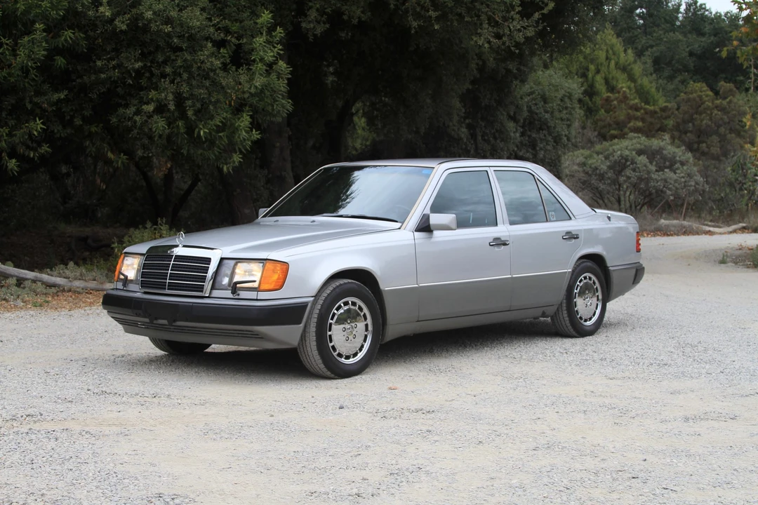 1990 Mercedes-Benz W124 E-Class - Image 6 of 31