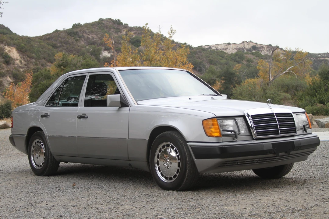 1990 Mercedes-Benz W124 E-Class - Image 23 of 31