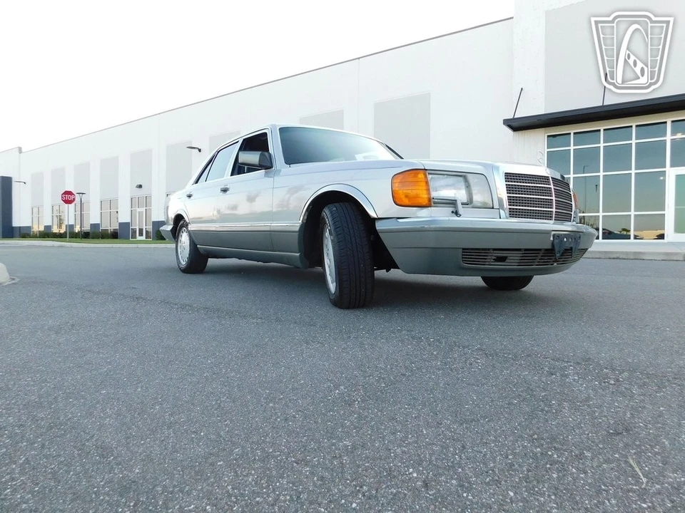 1990 Mercedes-Benz W124 E-Class - Image 11 of 12