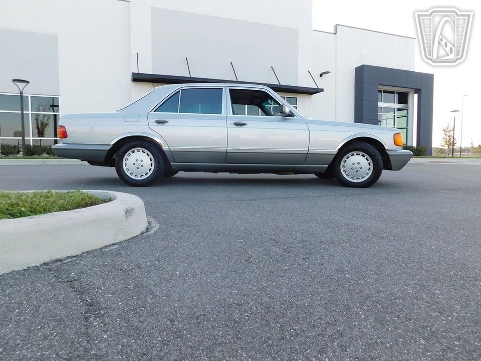 1990 Mercedes-Benz W124 E-Class - Image 12 of 12