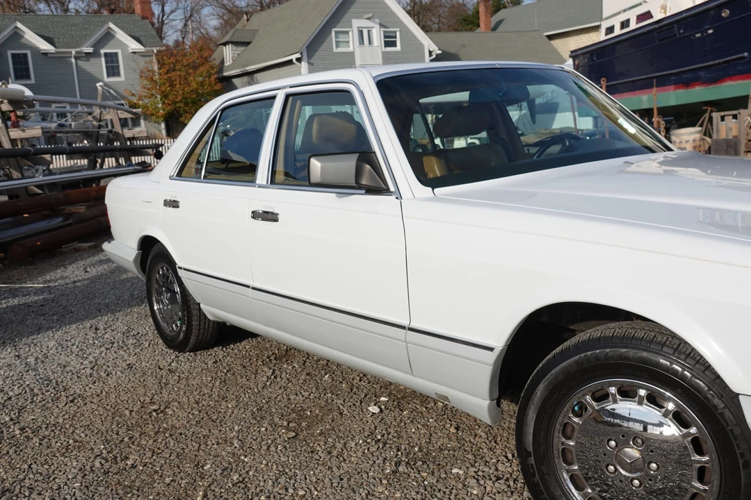 1990 Mercedes-Benz W126 S-Class Sedan - Image 20 of 31
