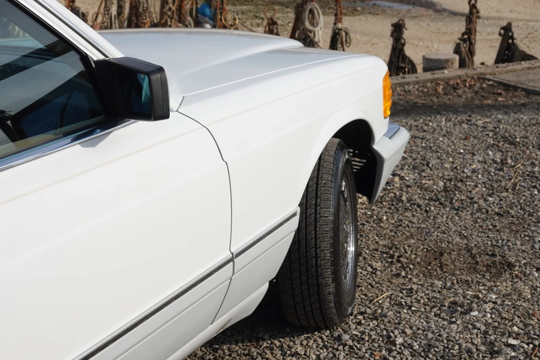 1990 Mercedes-Benz W126 S-Class Sedan - Image 21 of 31