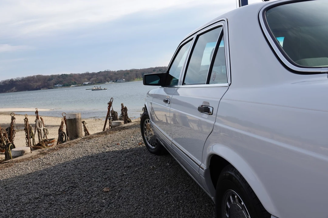 1990 Mercedes-Benz W126 S-Class Sedan - Image 12 of 31