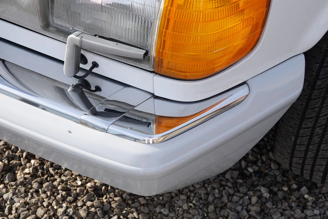 1990 Mercedes-Benz W126 S-Class Sedan - Image 27 of 31