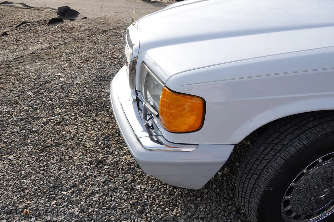 1990 Mercedes-Benz W126 S-Class Sedan - Image 28 of 31