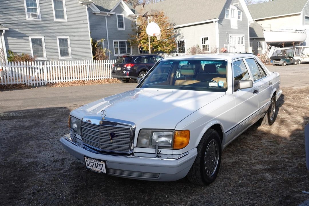 1990 Mercedes-Benz W126 S-Class Sedan - Image 3 of 31