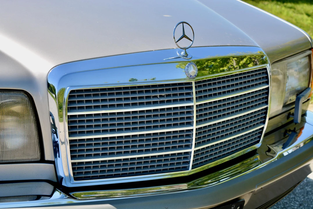 1990 Mercedes-Benz W126 S-Class Sedan - Image 14 of 31
