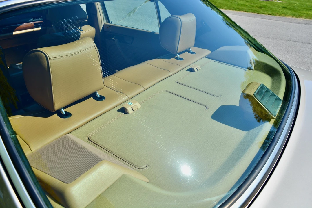 1990 Mercedes-Benz W126 S-Class Sedan - Image 23 of 31
