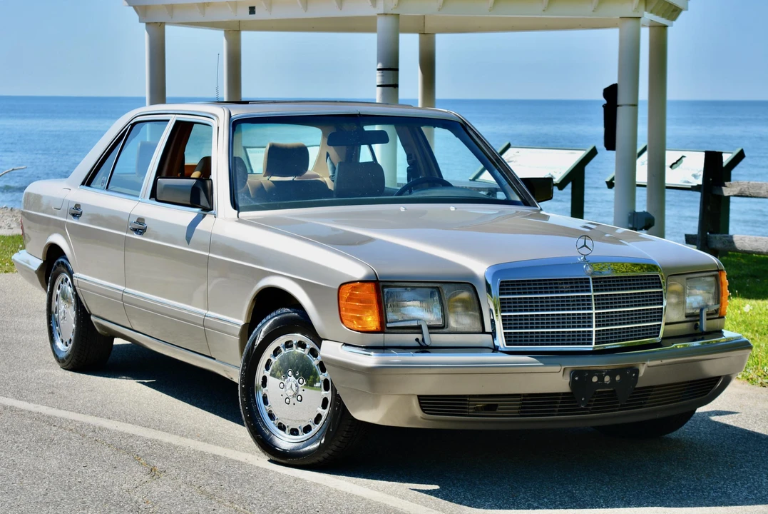 1990 Mercedes-Benz W126 S-Class Sedan - Image 10 of 31