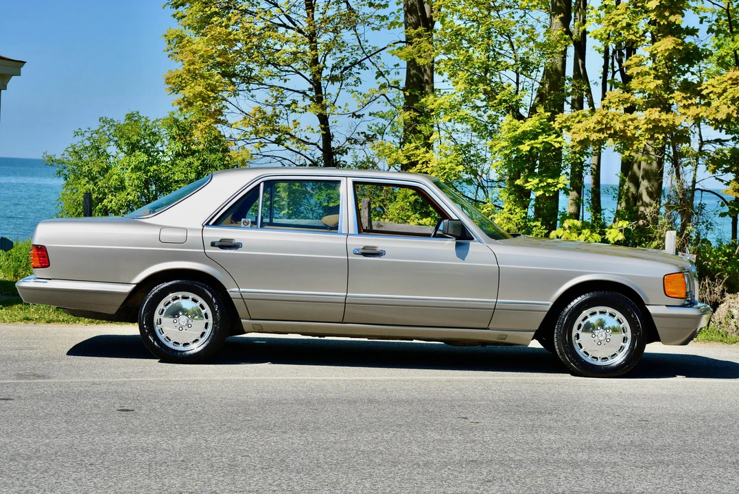 1990 Mercedes-Benz W126 S-Class Sedan - Image 7 of 31