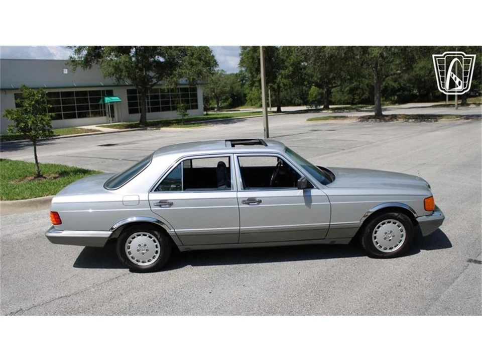 1990 Mercedes-Benz W126 S-Class Sedan - Image 22 of 31