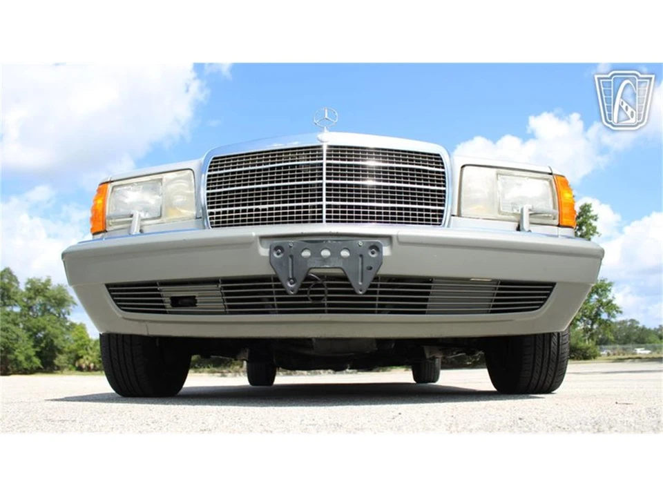 1990 Mercedes-Benz W126 S-Class Sedan - Image 5 of 31