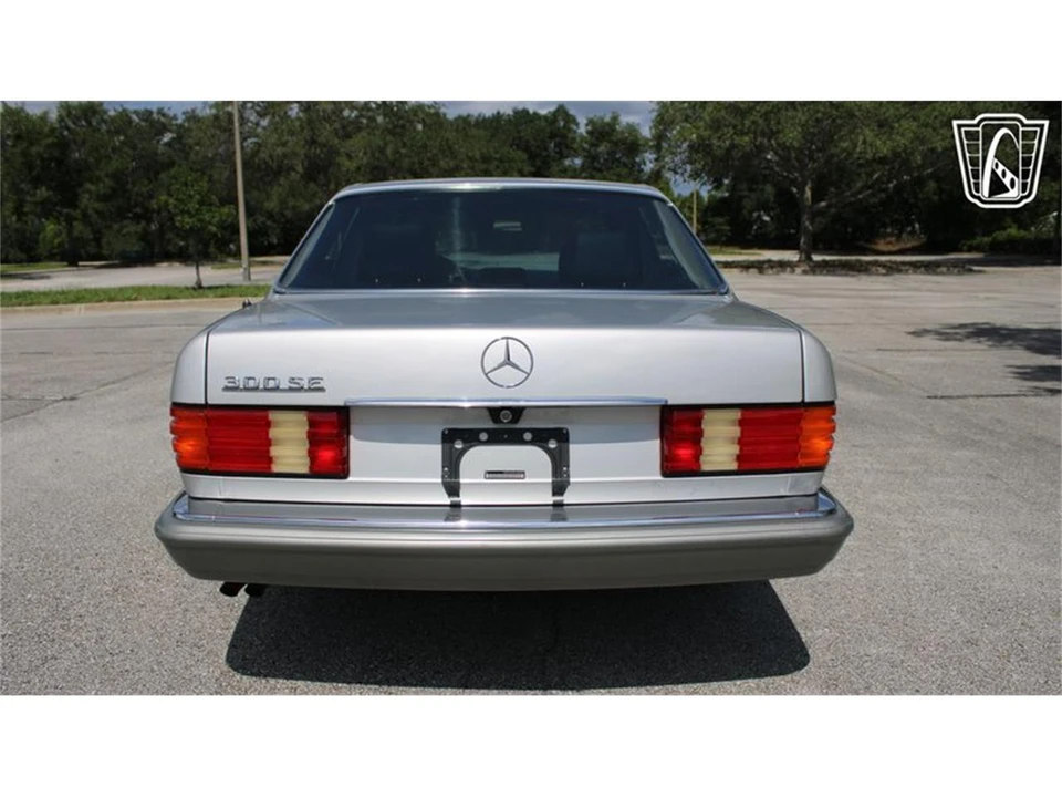 1990 Mercedes-Benz W126 S-Class Sedan - Image 15 of 31