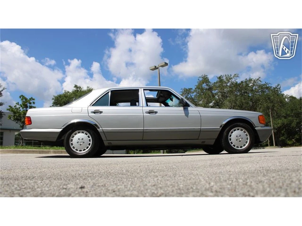 1990 Mercedes-Benz W126 S-Class Sedan - Image 20 of 31