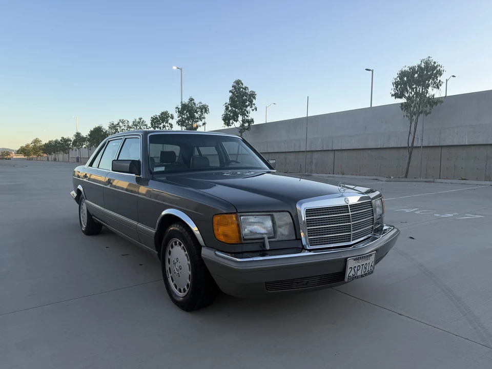 1990 Mercedes-Benz W126 S-Class Sedan - Image 14 of 31