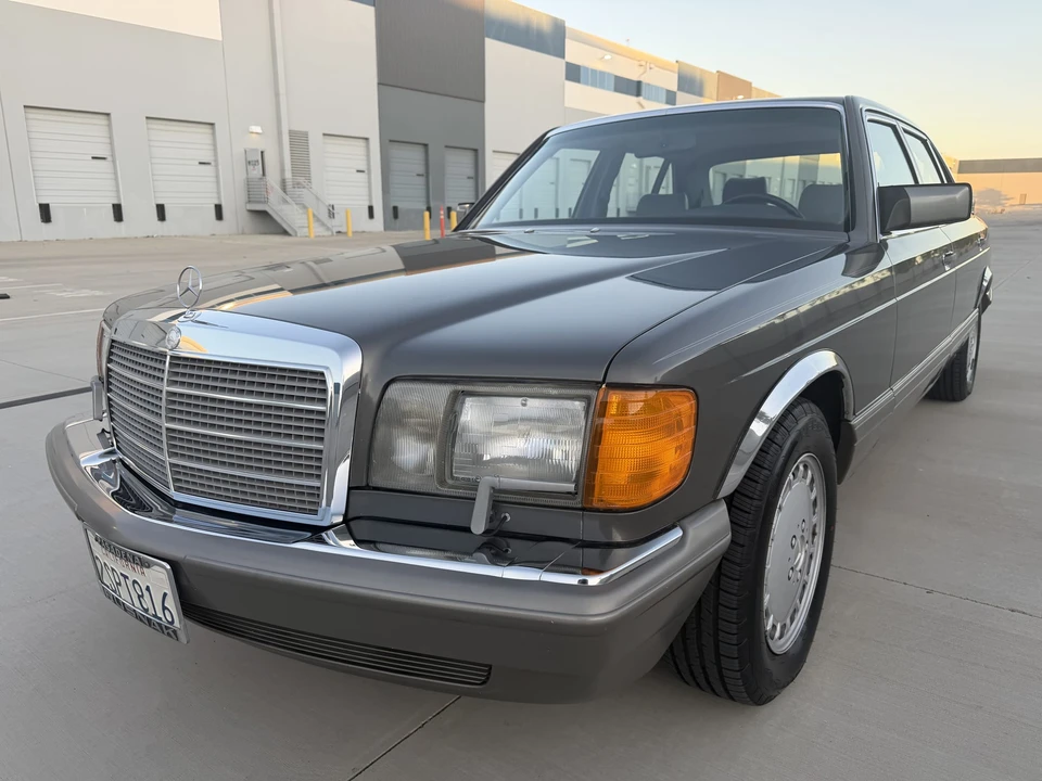 1990 Mercedes-Benz W126 S-Class Sedan - Image 5 of 31