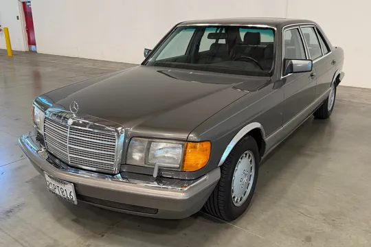 1990 Mercedes-Benz 300SEL