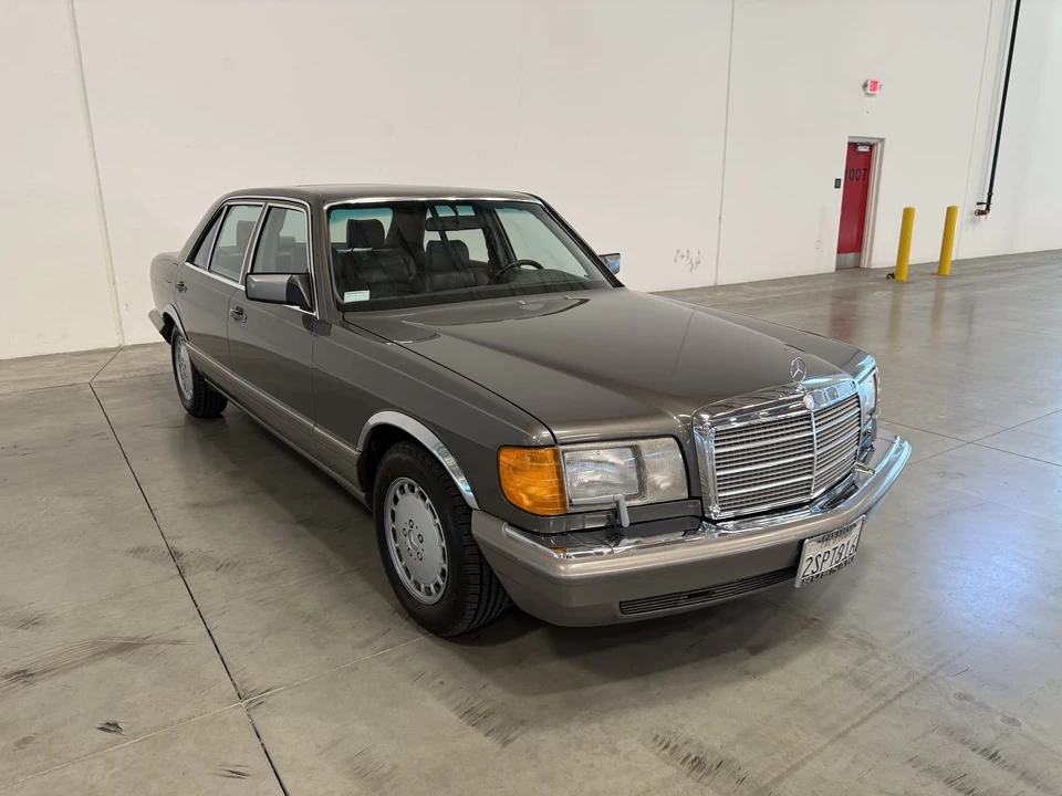1990 Mercedes-Benz W126 S-Class Sedan - Image 16 of 31