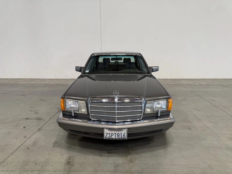 1990 Mercedes-Benz W126 S-Class Sedan - Image 8 of 31