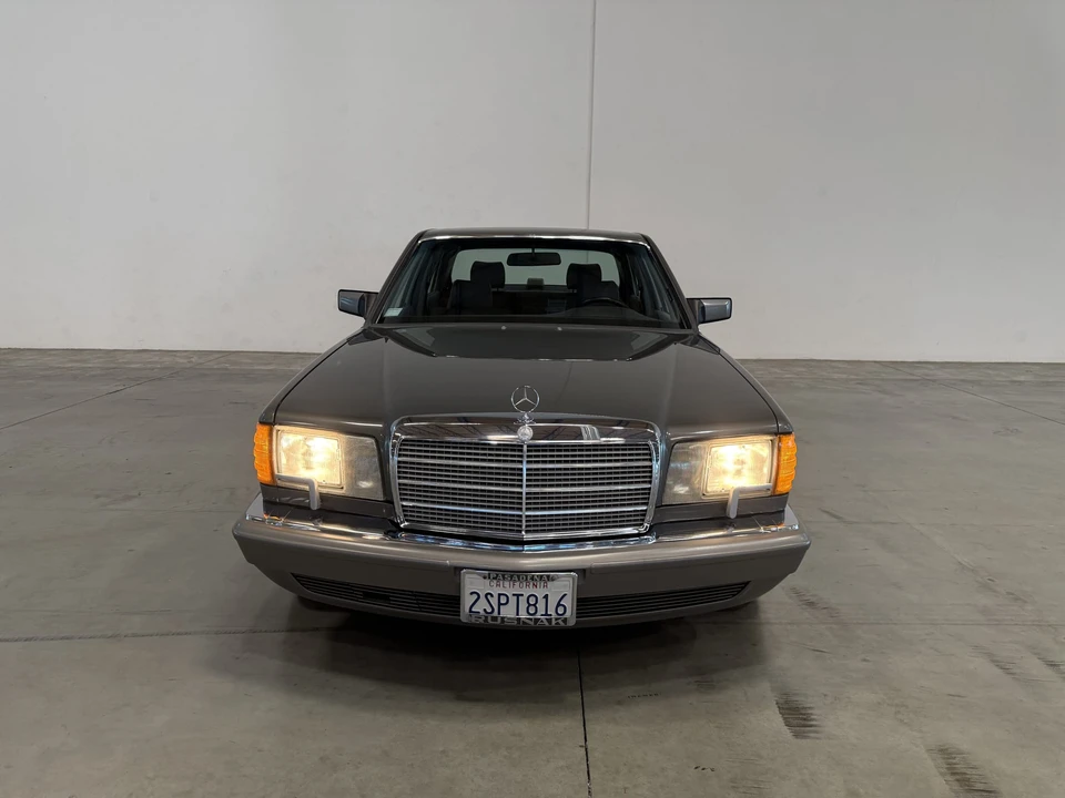 1990 Mercedes-Benz W126 S-Class Sedan - Image 11 of 31