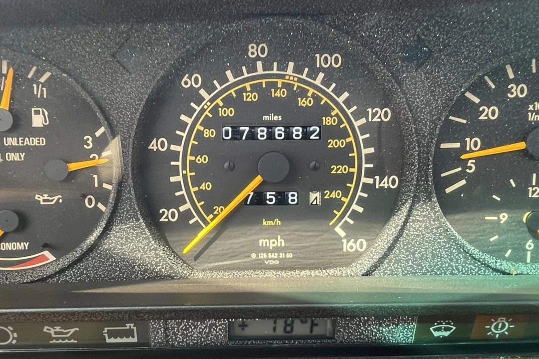 1990 Mercedes-Benz W126 S-Class Sedan - Image 31 of 31