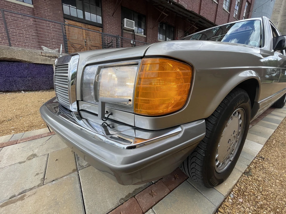 1990 Mercedes-Benz W126 S-Class Sedan - Image 15 of 31