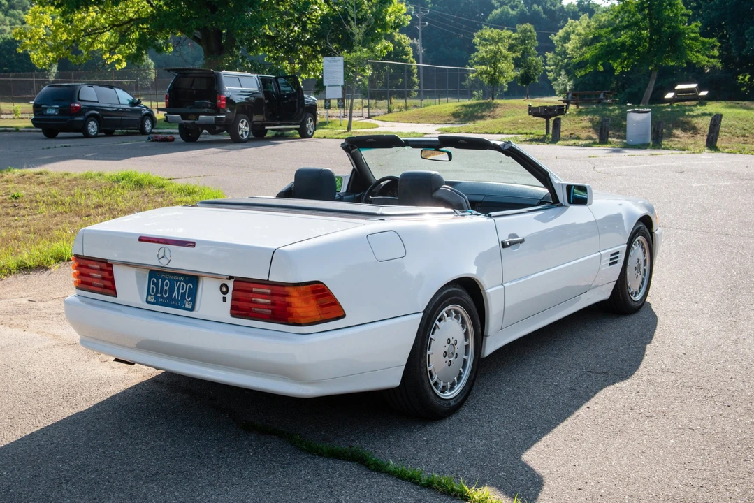1990 Mercedes-Benz R129 SL-Class - Image 13 of 31
