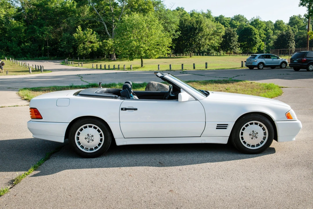 1990 Mercedes-Benz R129 SL-Class - Image 14 of 31