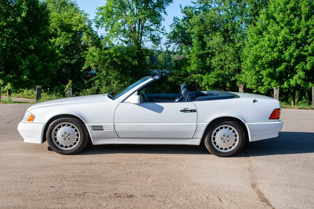 1990 Mercedes-Benz R129 SL-Class - Image 10 of 31