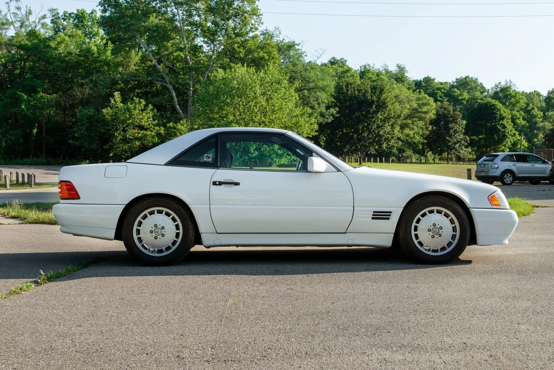 1990 Mercedes-Benz R129 SL-Class - Image 6 of 31
