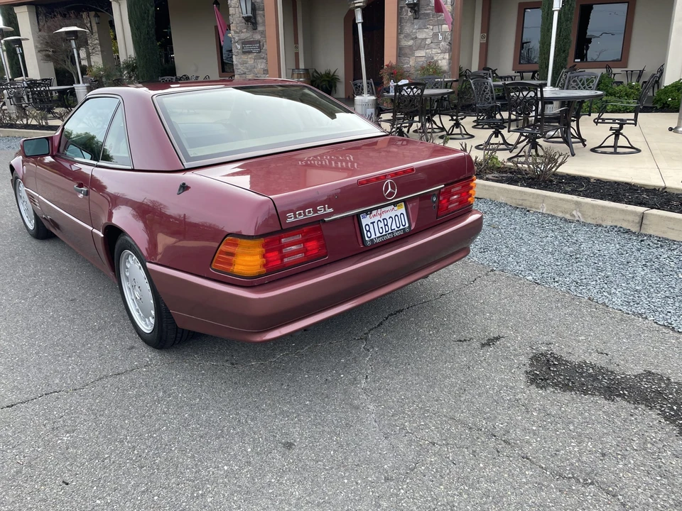 1990 Mercedes-Benz R129 SL-Class - Image 15 of 31