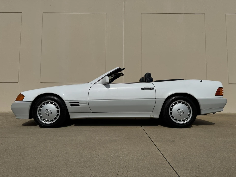 1990 Mercedes-Benz R129 SL-Class - Image 10 of 31