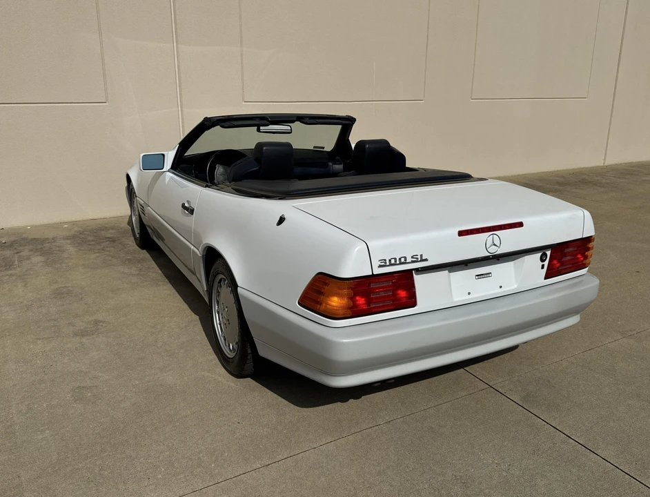 1990 Mercedes-Benz R129 SL-Class - Image 31 of 31