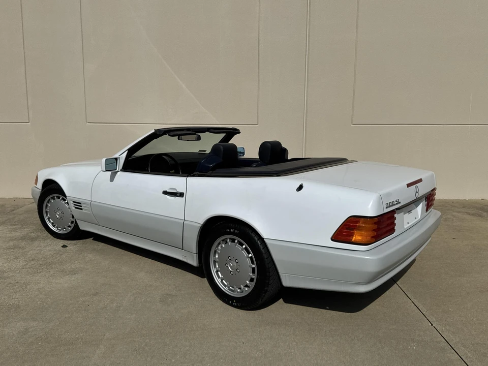 1990 Mercedes-Benz R129 SL-Class - Image 6 of 31