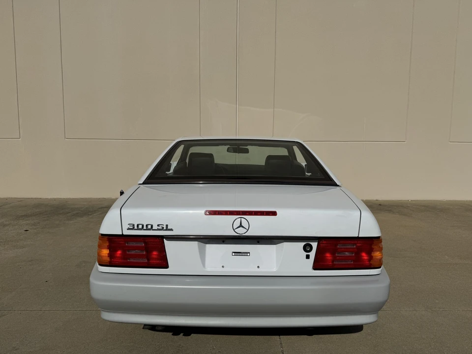 1990 Mercedes-Benz R129 SL-Class - Image 5 of 31