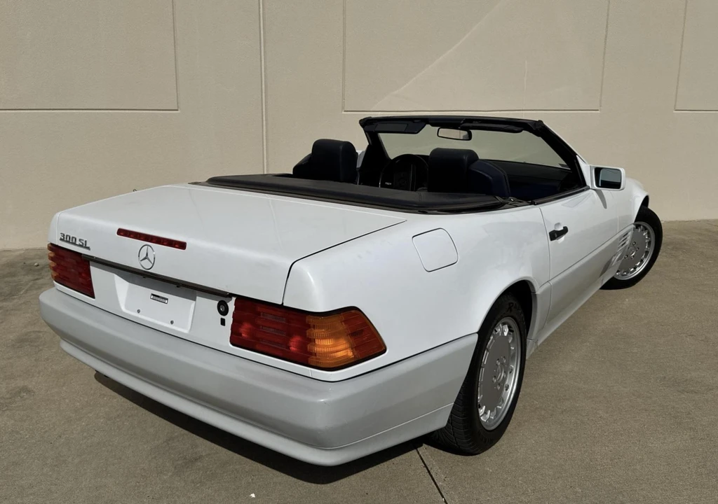 1990 Mercedes-Benz R129 SL-Class - Image 26 of 31