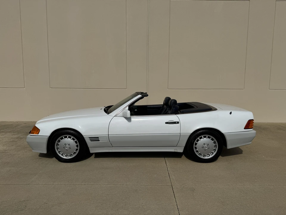 1990 Mercedes-Benz R129 SL-Class - Image 9 of 31