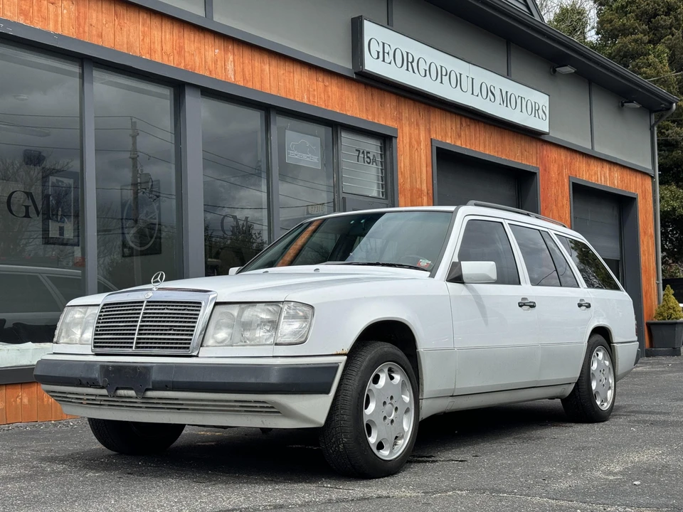 1990 Mercedes-Benz W124 E-Class - Image 3 of 31